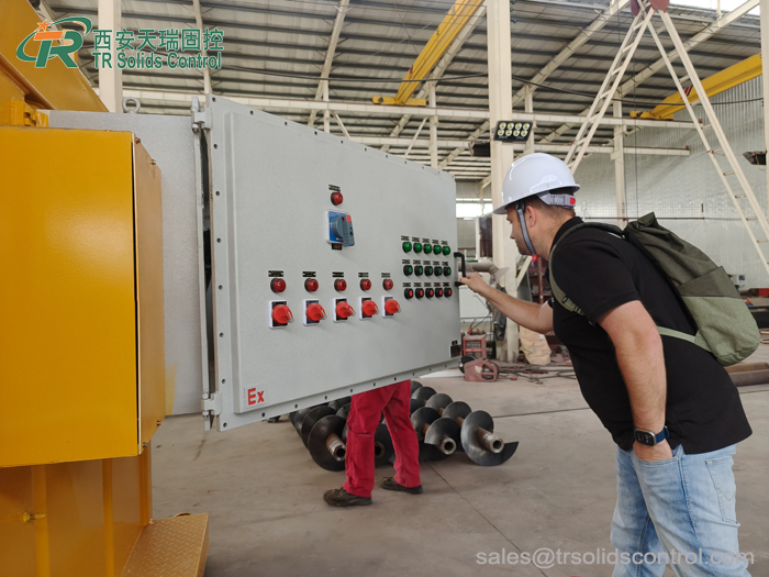 檢查固態(tài)控制系統(tǒng)中的電氣系統(tǒng) 檢查固態(tài)控制系統(tǒng)中的電氣系統(tǒng)