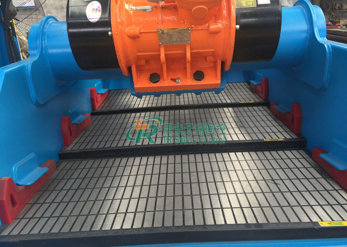 振動(dòng)篩復(fù)合篩網(wǎng)-固控設(shè)備生產(chǎn)商 振動(dòng)篩復(fù)合篩網(wǎng)-固控設(shè)備生產(chǎn)商