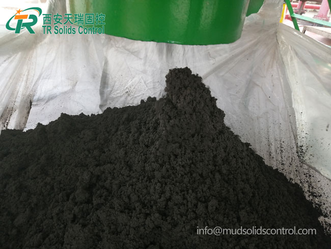 天瑞固控鉆屑甩干機在油田現(xiàn)場效果