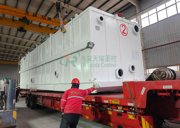 天瑞固控廠區(qū)70固控系統(tǒng)裝貨現(xiàn)場 天瑞固控廠區(qū)70固控系統(tǒng)裝貨現(xiàn)場