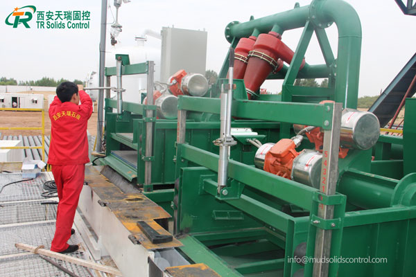 26年油田振動(dòng)篩廠家銷售